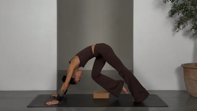 40 MINUTE FULL BODY SCULPT: BLOCK + W...