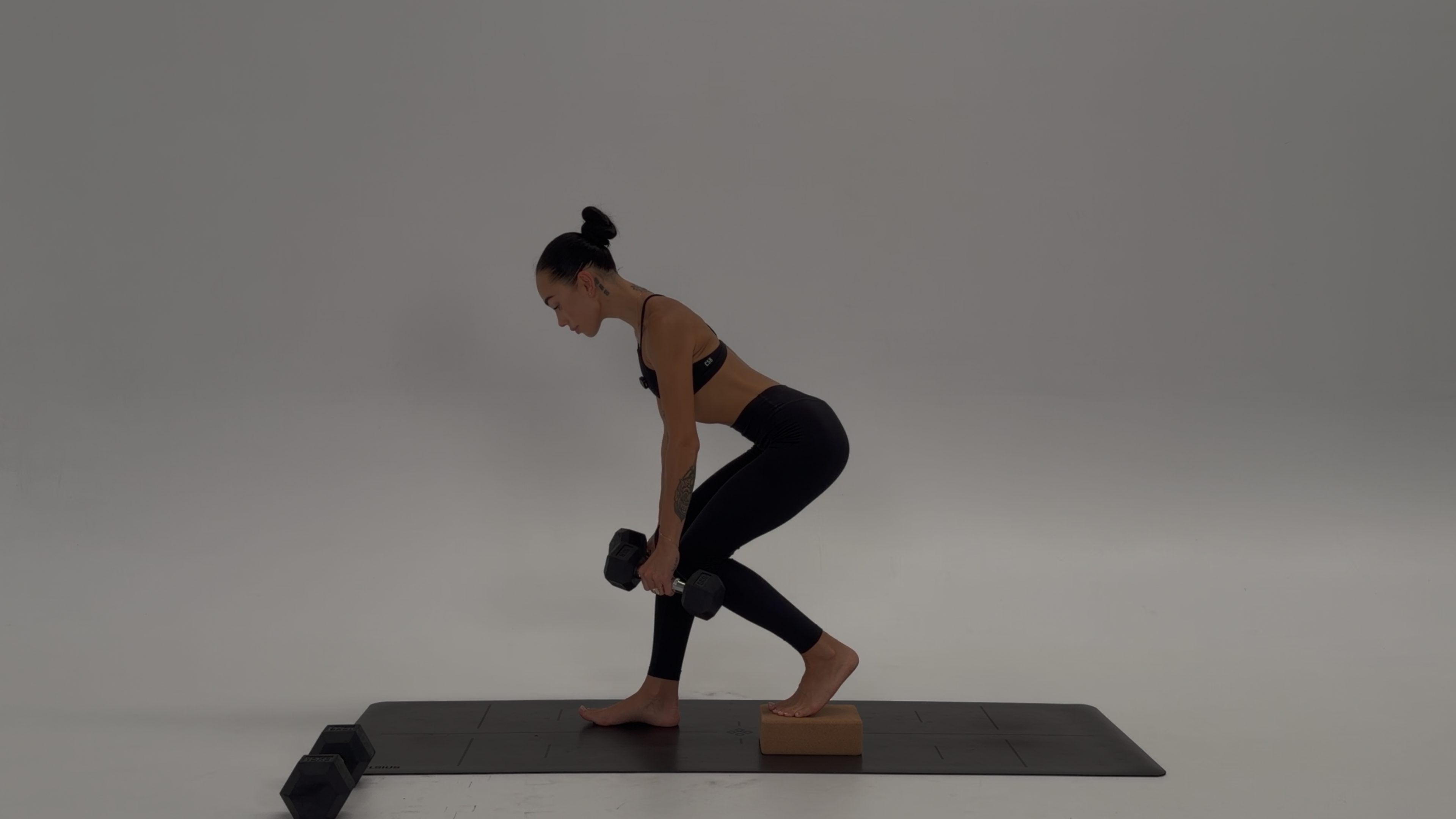 45 MINUTE GLUTE STRONGER: MEDIUM WEIGHTS + HEAVY WEIGHT + BLOCK