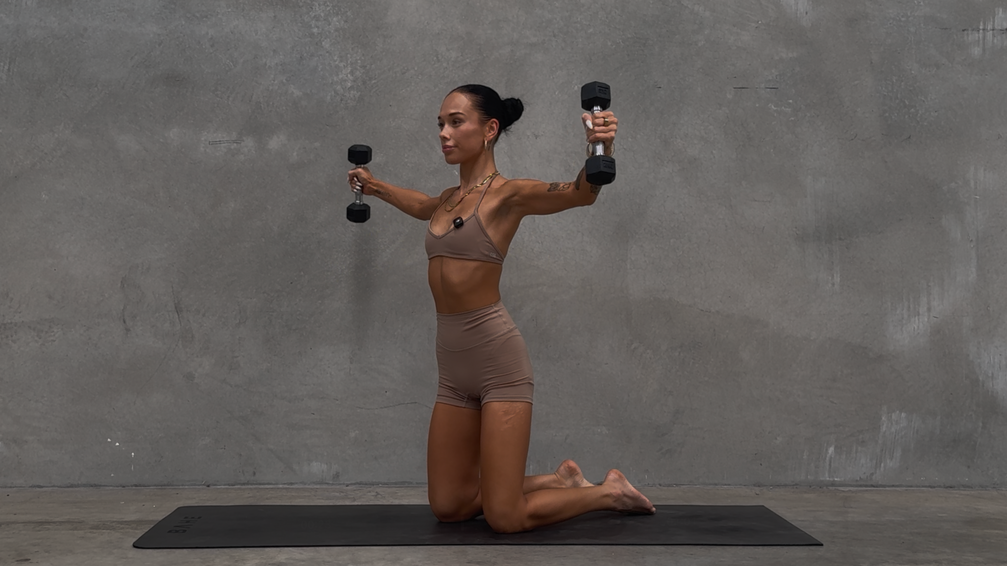 DAY EIGHTEEN: 20 Minute Upper Body Sweat & Sculpt: Weights