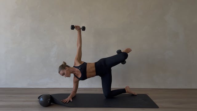 DAY TWENTY FIVE: 30 Minute Full Body Strength: Light Weights + Ball + AW