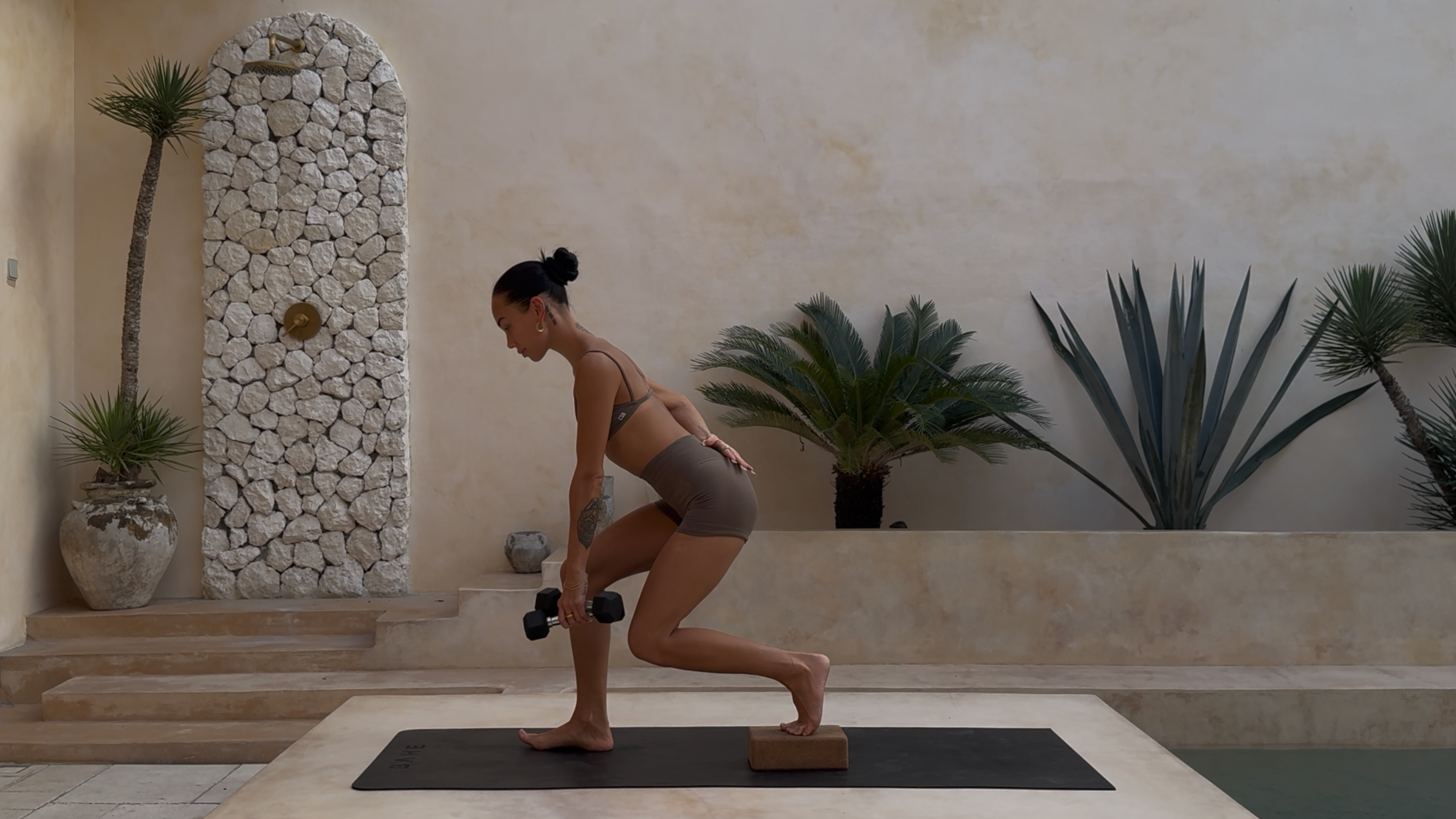 35 MINUTE GLUTE STRENGTH: BLOCK + WEIGHTS