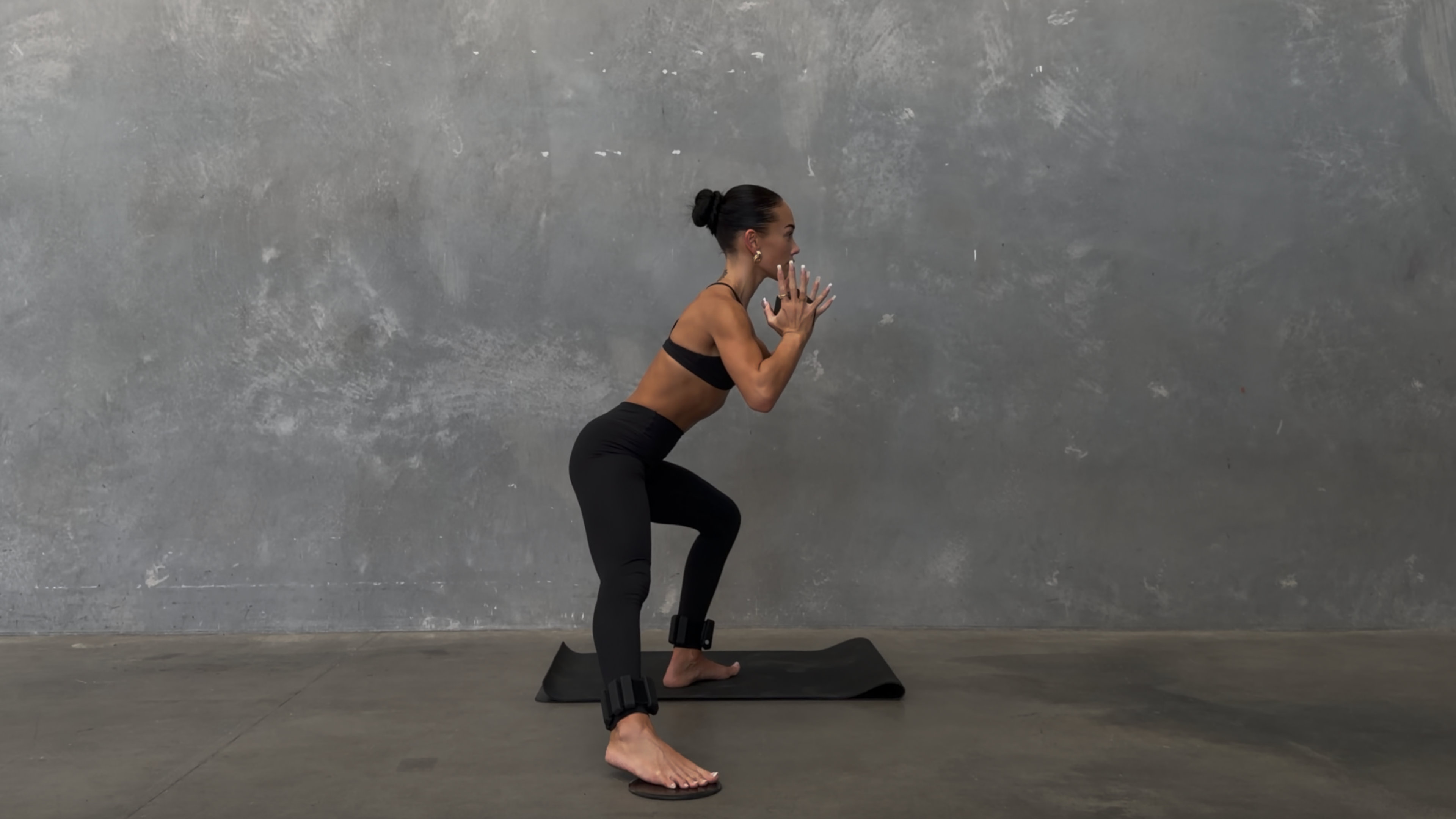 DAY EIGHTEEN: 45 Minute Lower Body Stronger: Heavy Weight + Slider + AW