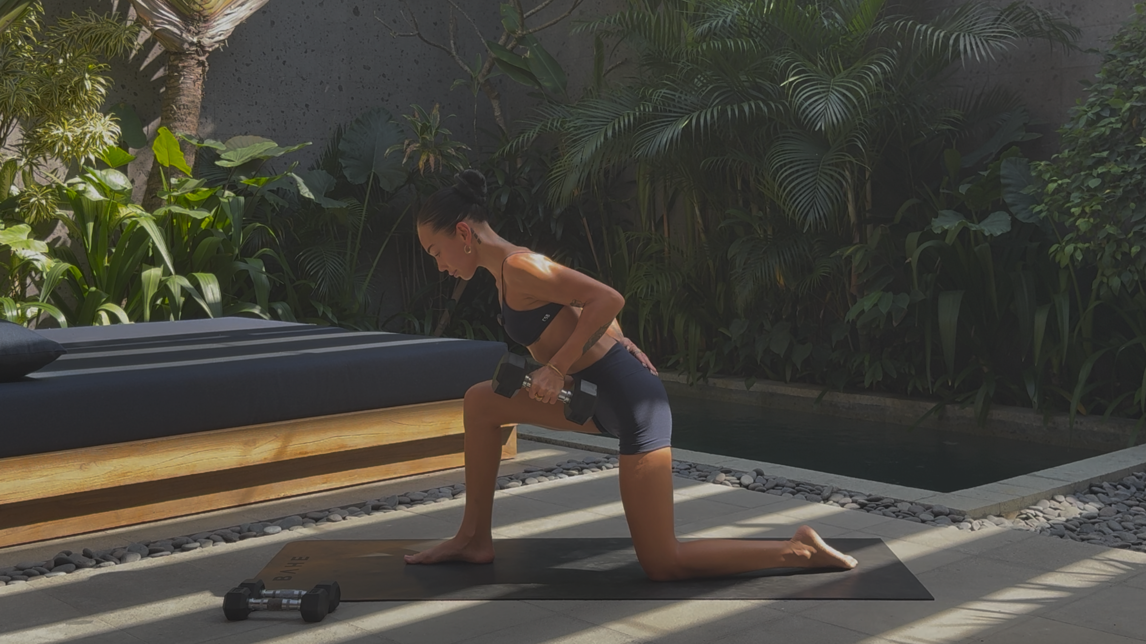 30 MINUTE UPPER BODY STRONGER: SINGLE HEAVY WEIGHT + LIGHT HAND WEIGHTS