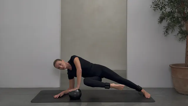 40 MINUTE CORE & INNER THIGH SCULPT: ...
