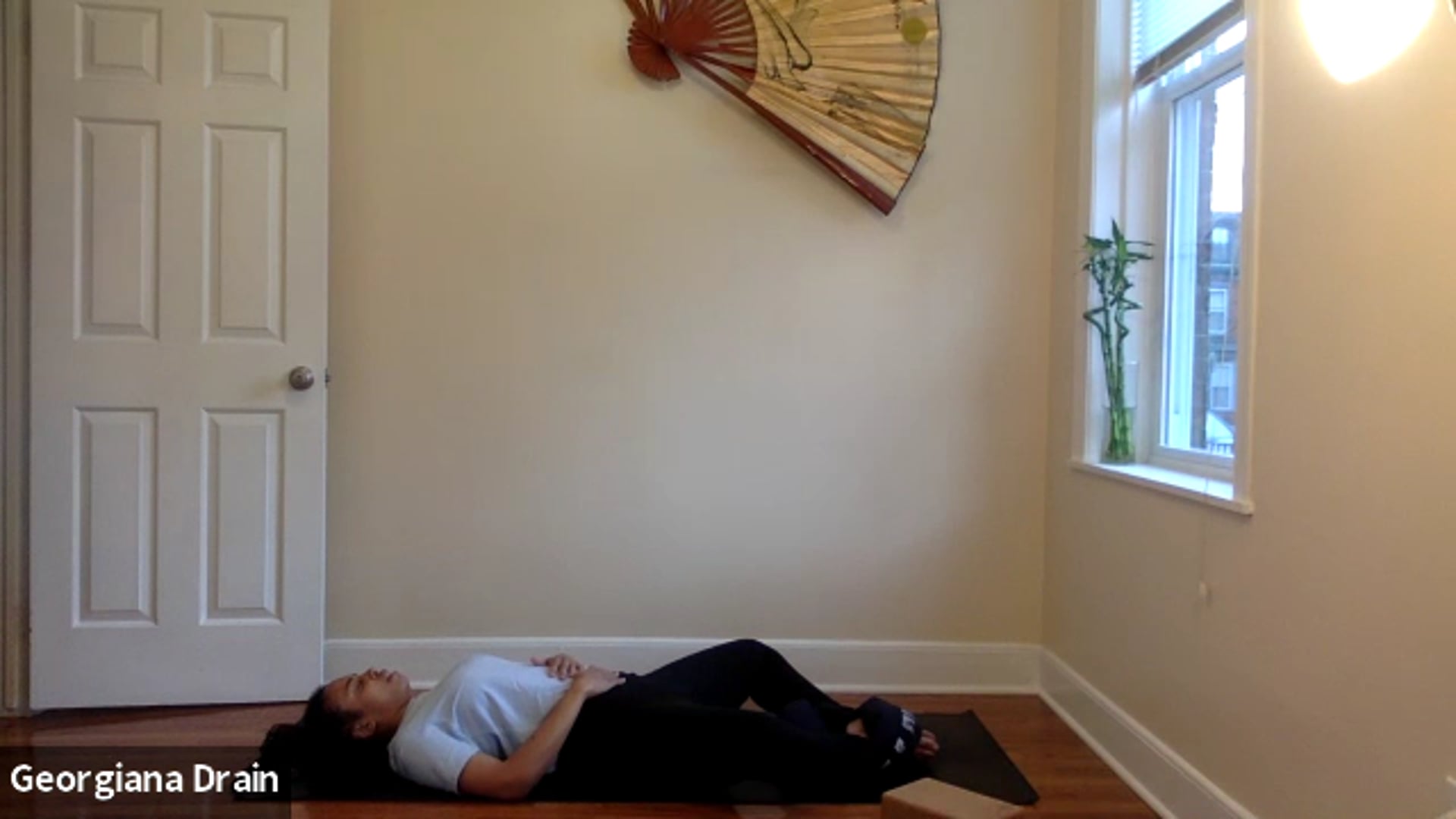 Strengthening and Rejuvenating Yoga Flow: Breathe & Flow with Georgiana