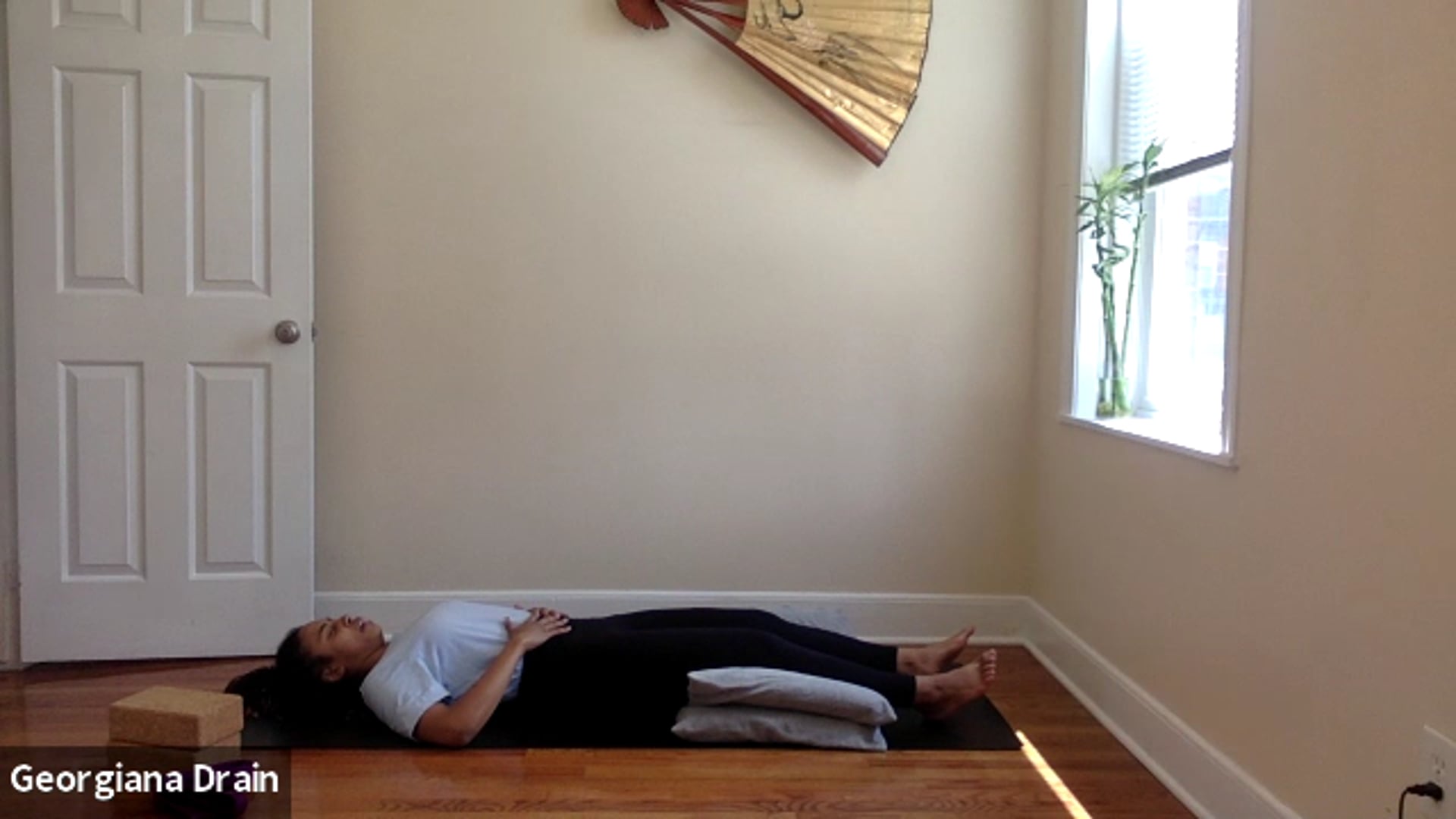 Grounding Flow & Core: Breathe & Flow with Georgiana Drain 