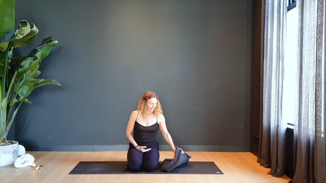 Yin Flow w/ Judith to create space | 35 minutes
