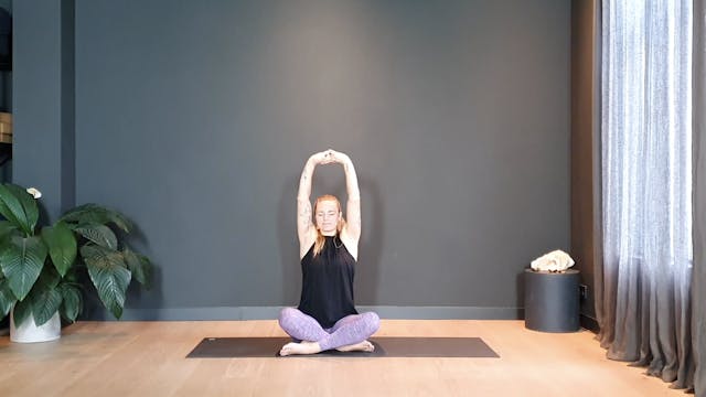 Morning flow w/ Anika to wake up the body and boost circulation | 30 minutes