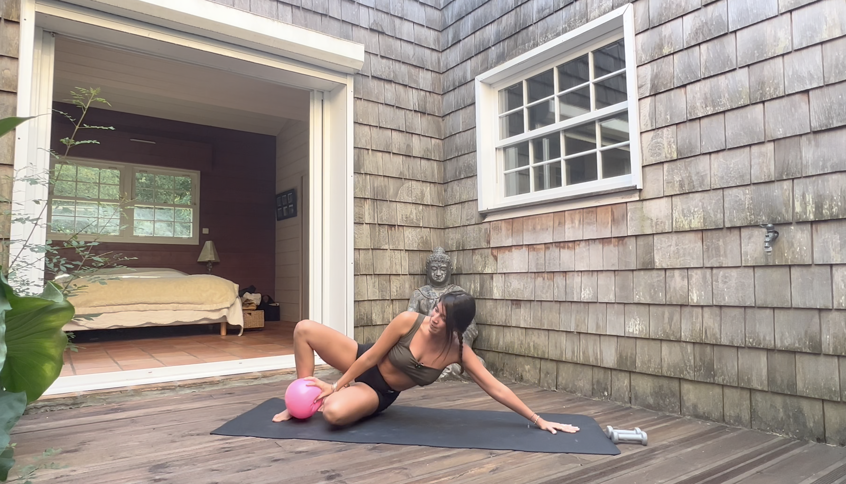 J1 - Abs & Glutes Pilates edition