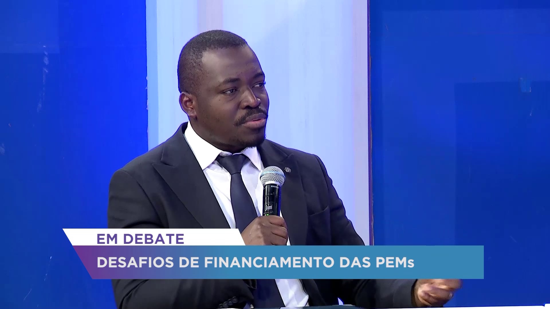 Desafios de financiamento das PEMs