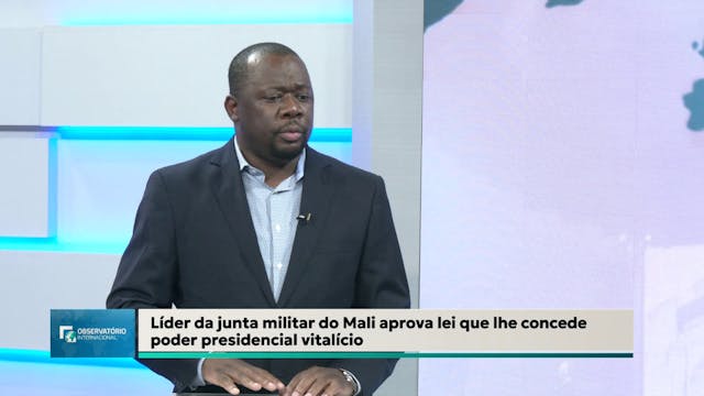 Líder da junta militar do mali aprova...