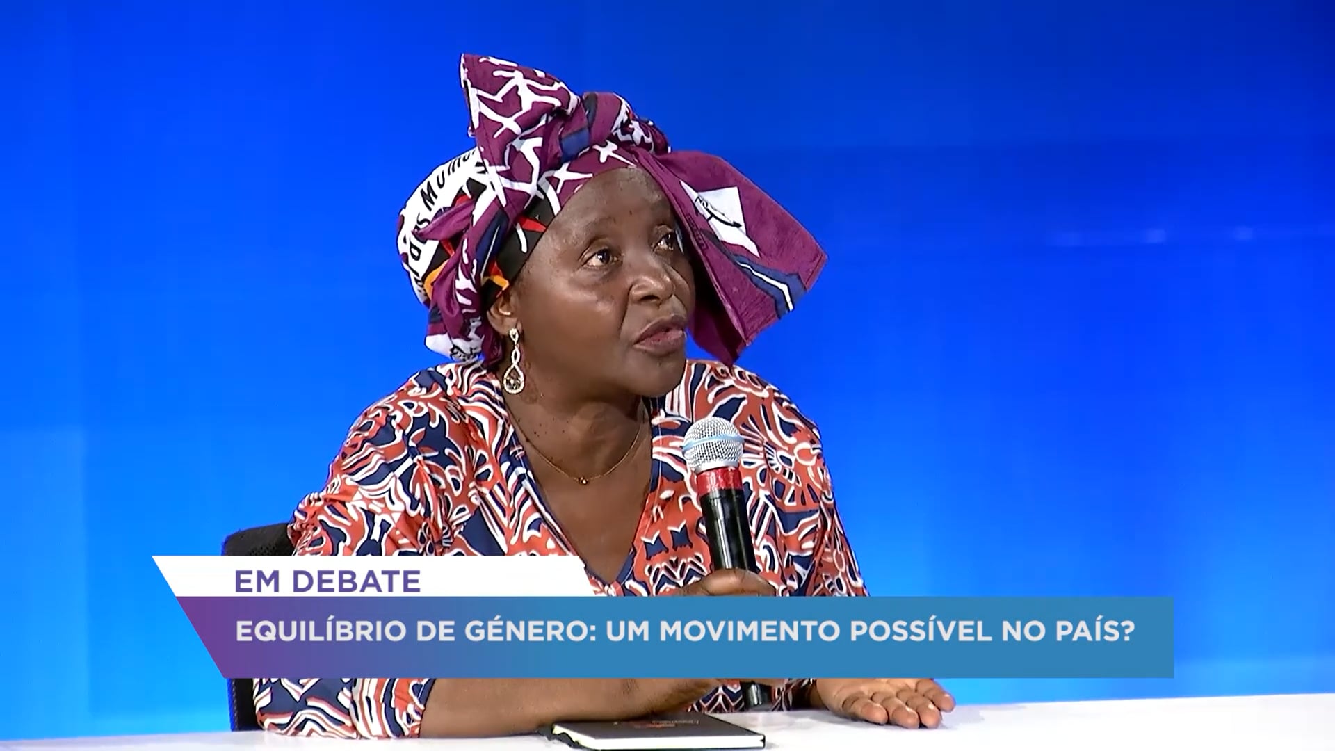 Equilibrio de género em Moçambique.