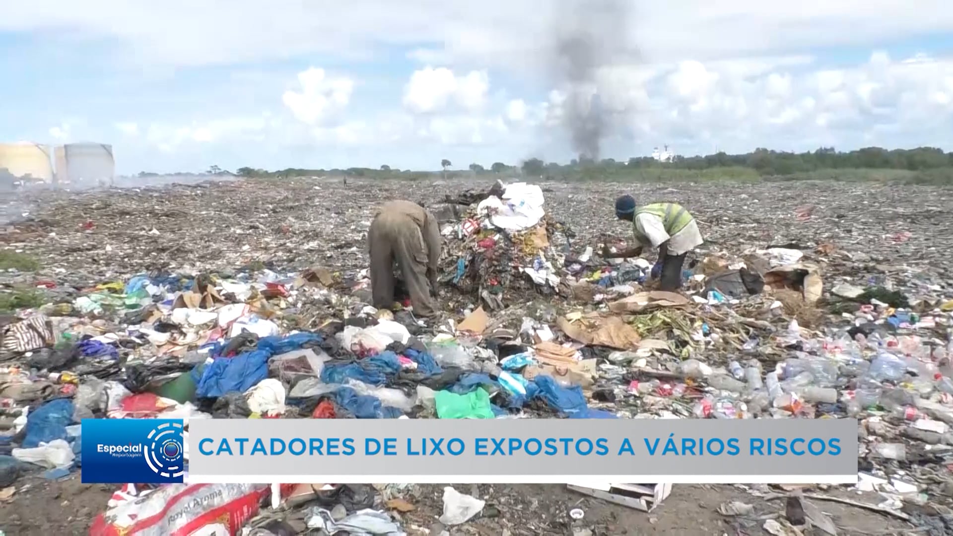 Lixeira de Munhava: Risco Diário pela Sobrevivência