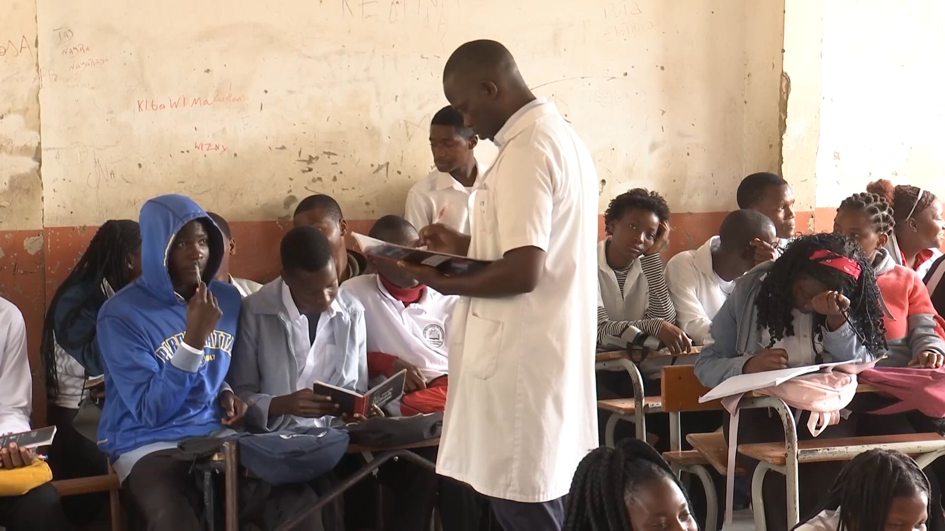 Educação em Risco: Decisões que Custam Futuro