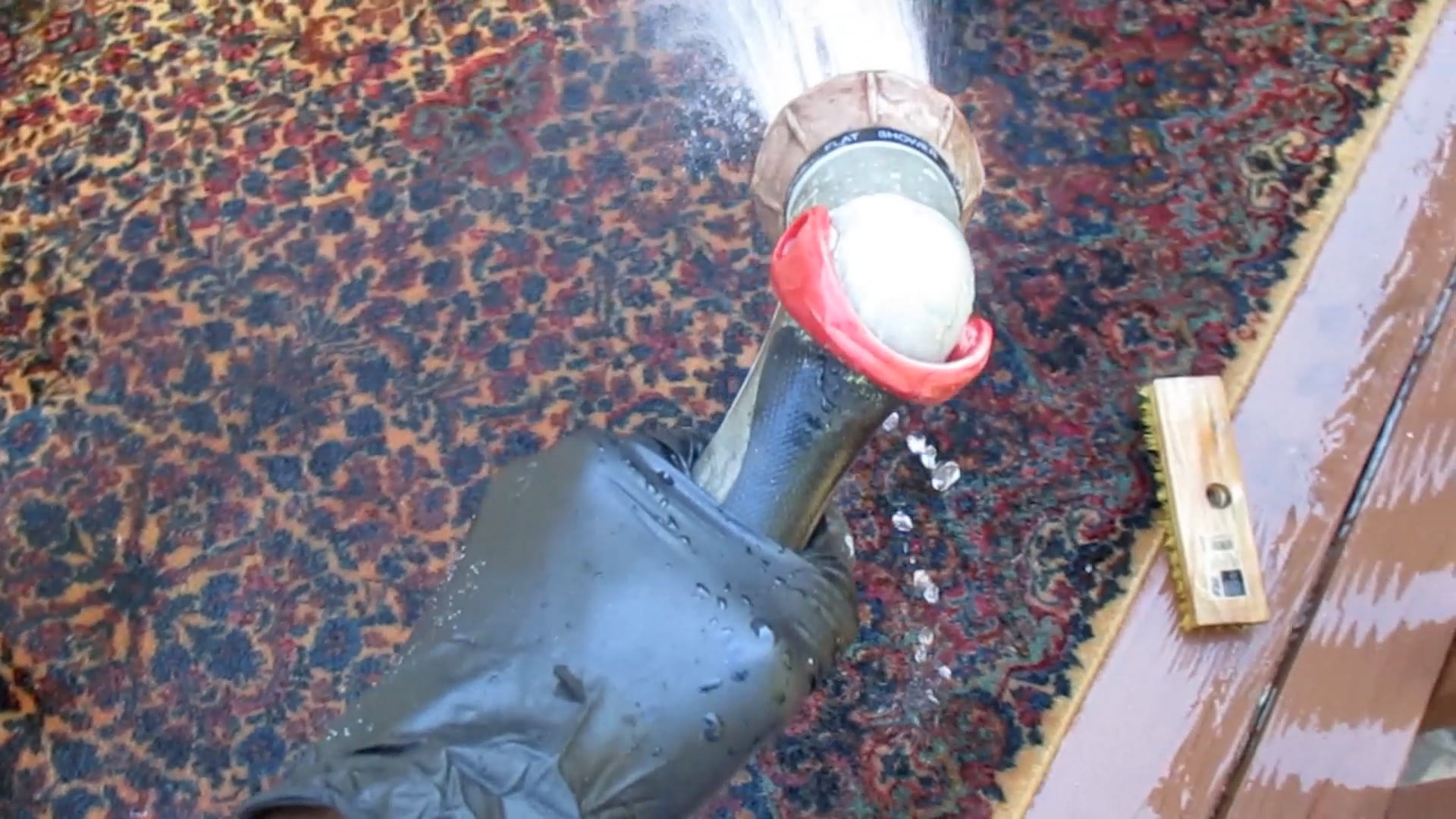 DIY with Suga S1EP2  - Wash Vintage Karastan Wool Rug