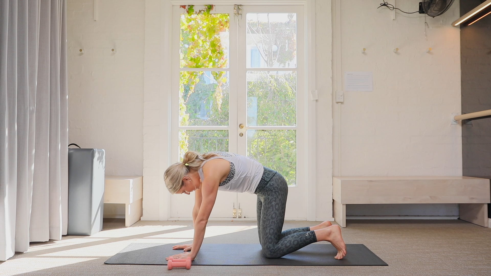 Glutes, upper body and stability work to keep your body strong. 