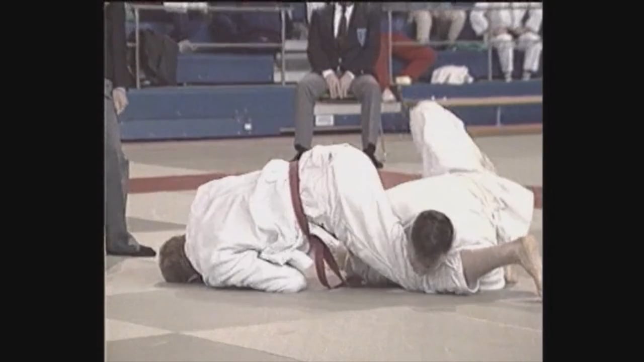 Neil Adams - Juji gatame - Facedown