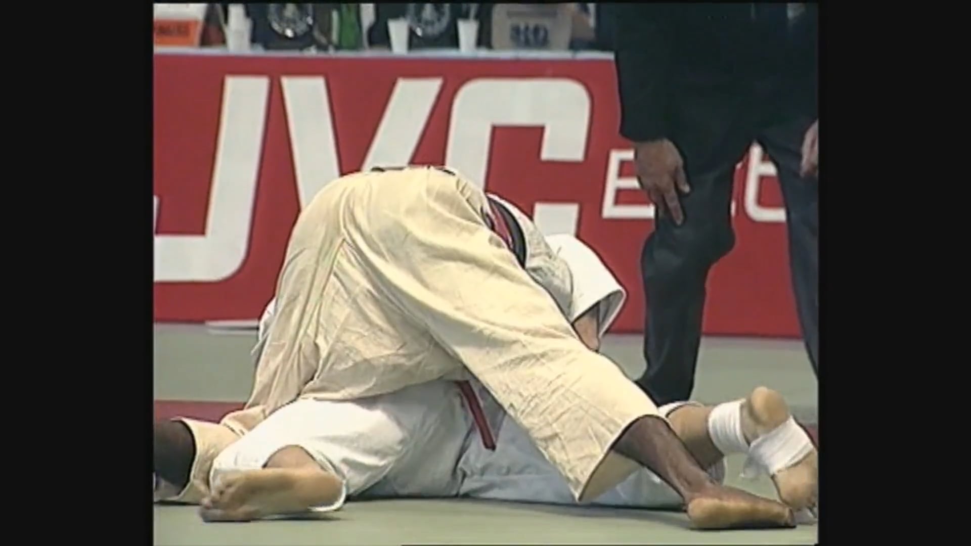 Toshihiko Koga - Okuri eri jime