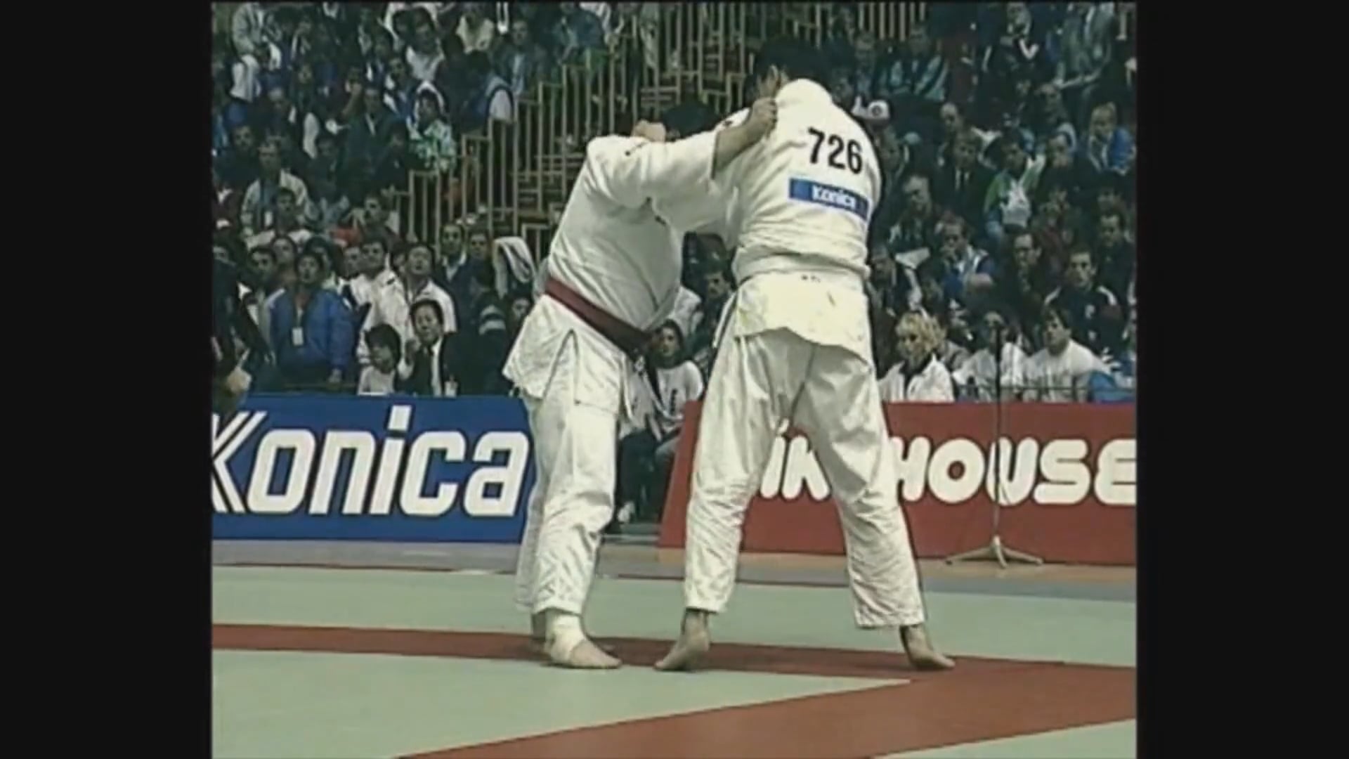 Neil Adams - Tai otoshi - Opposite stance