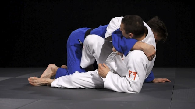 Double arm-roll - From the back | Liparteliani