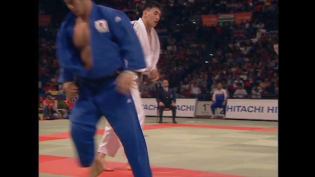 Against right arm over the top | Inoue (FRA)