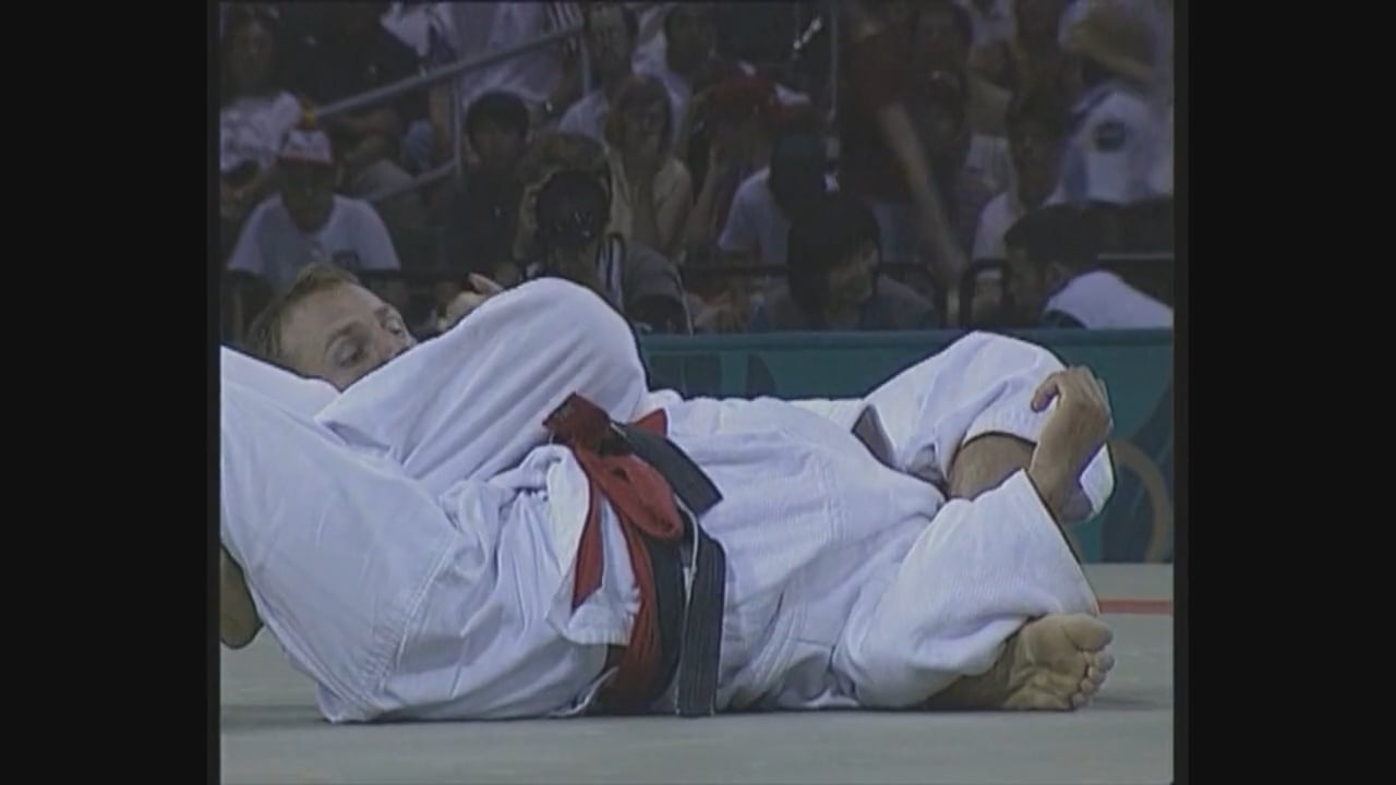 Udo Quellmalz - Juji gatame variation from failed Shime waza