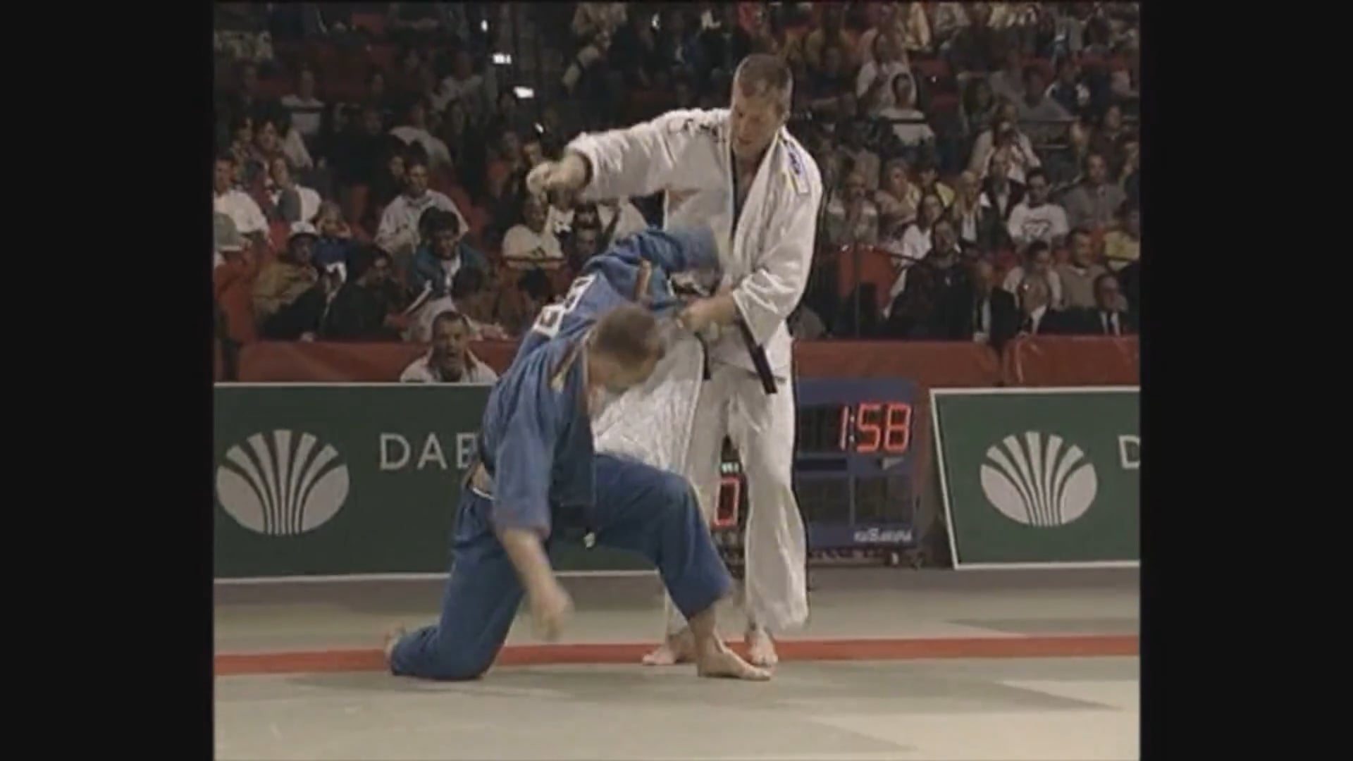 Neil Adams - Juji gatame escapes