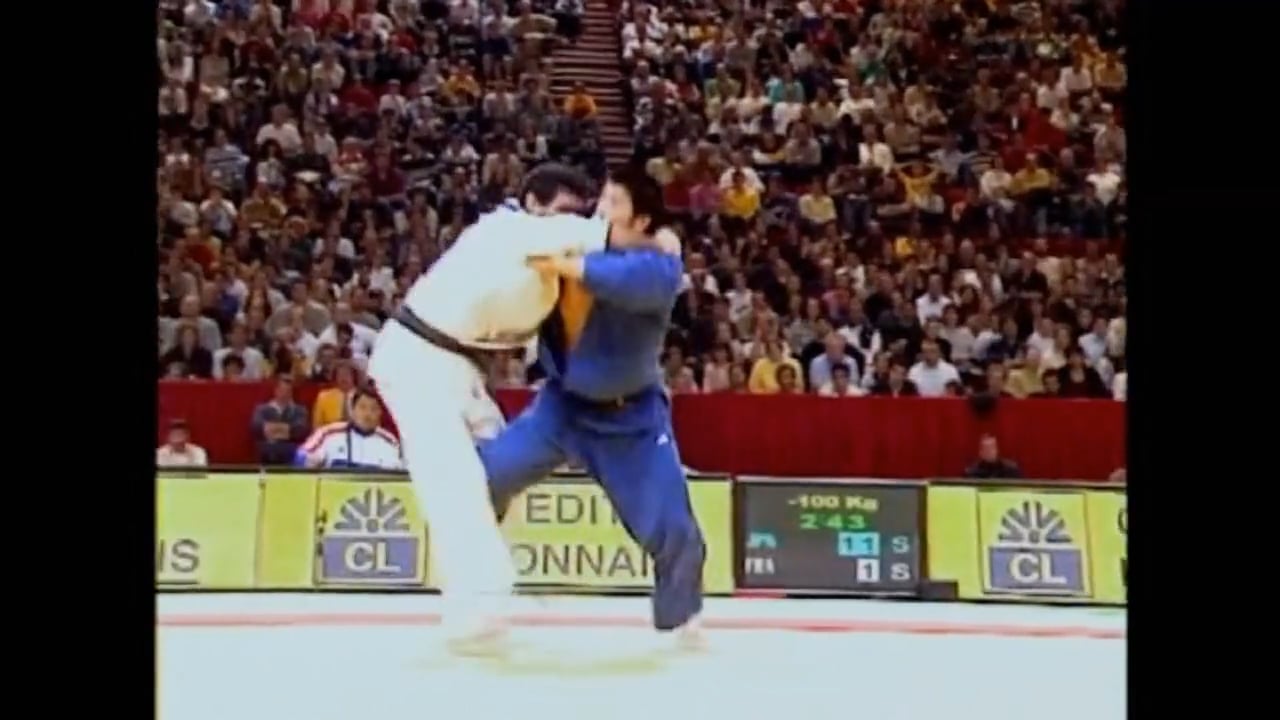 Kosei Inoue - Right armpit grip