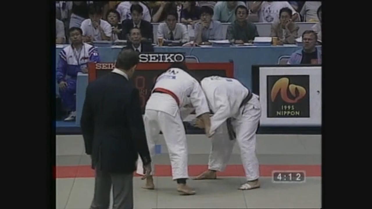 Toshihiko Koga - Koshi guruma