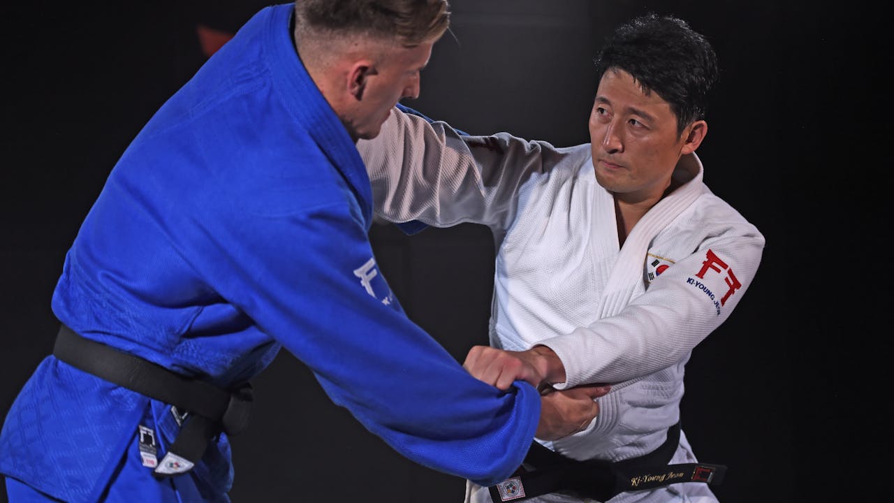 Controlling the distance Korean Judo Watch All Superstar Judo