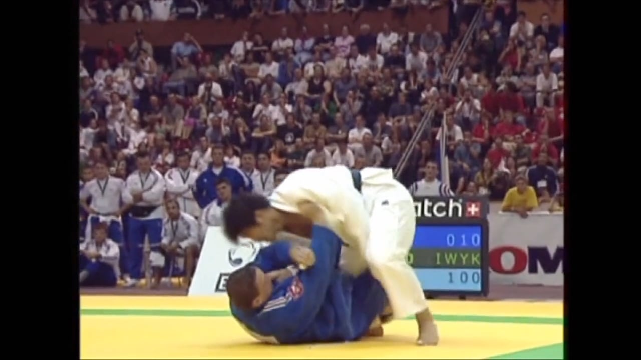 Kosei Inoue - Osoto gari from kouchi gari attack