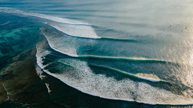 How the Sea Floor Shapes Waves