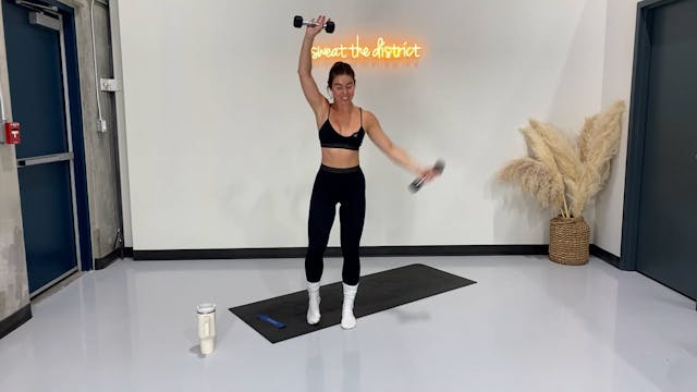 DAY 7 | 35-minute arms & abs barre wi...
