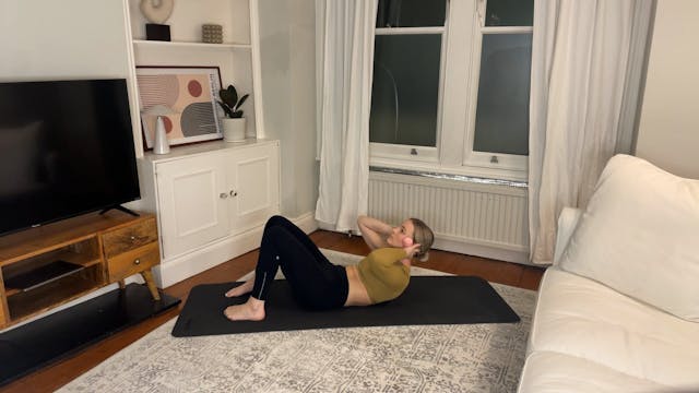 40-minute controlled mat sculpt with Aly