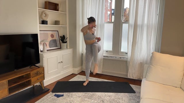 40-minute barre sculpt with Aly