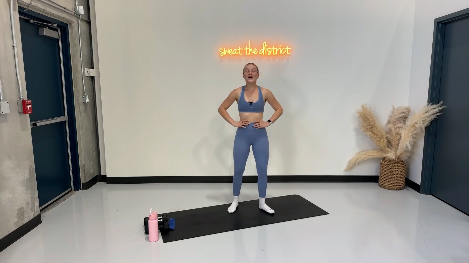 40-minute sculpt with Aly