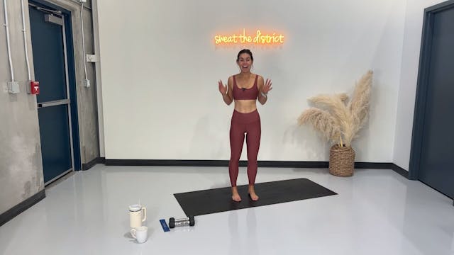 40-minute advanced barre with Meg