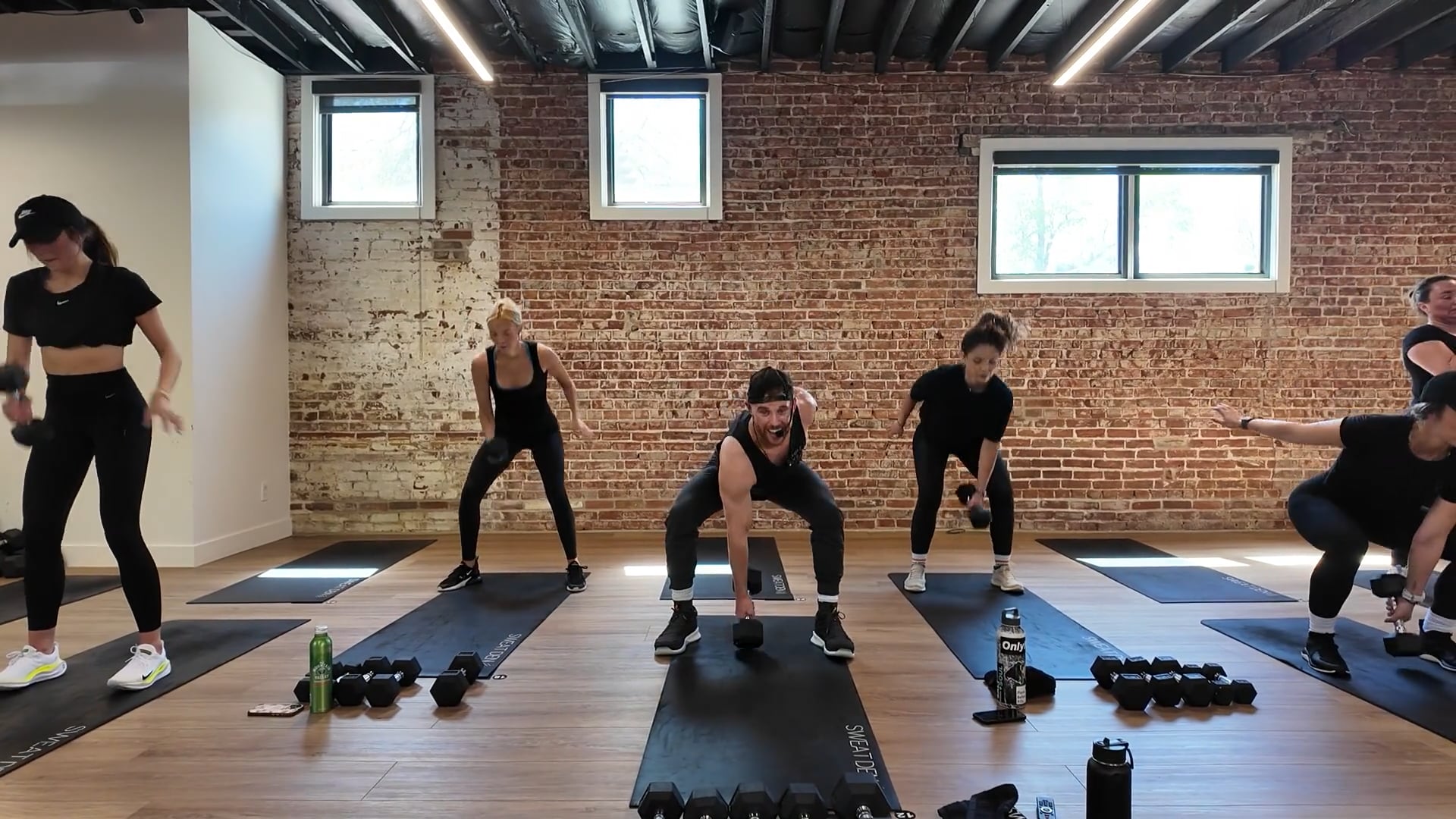 STUDIOSERIES.04 / Perform