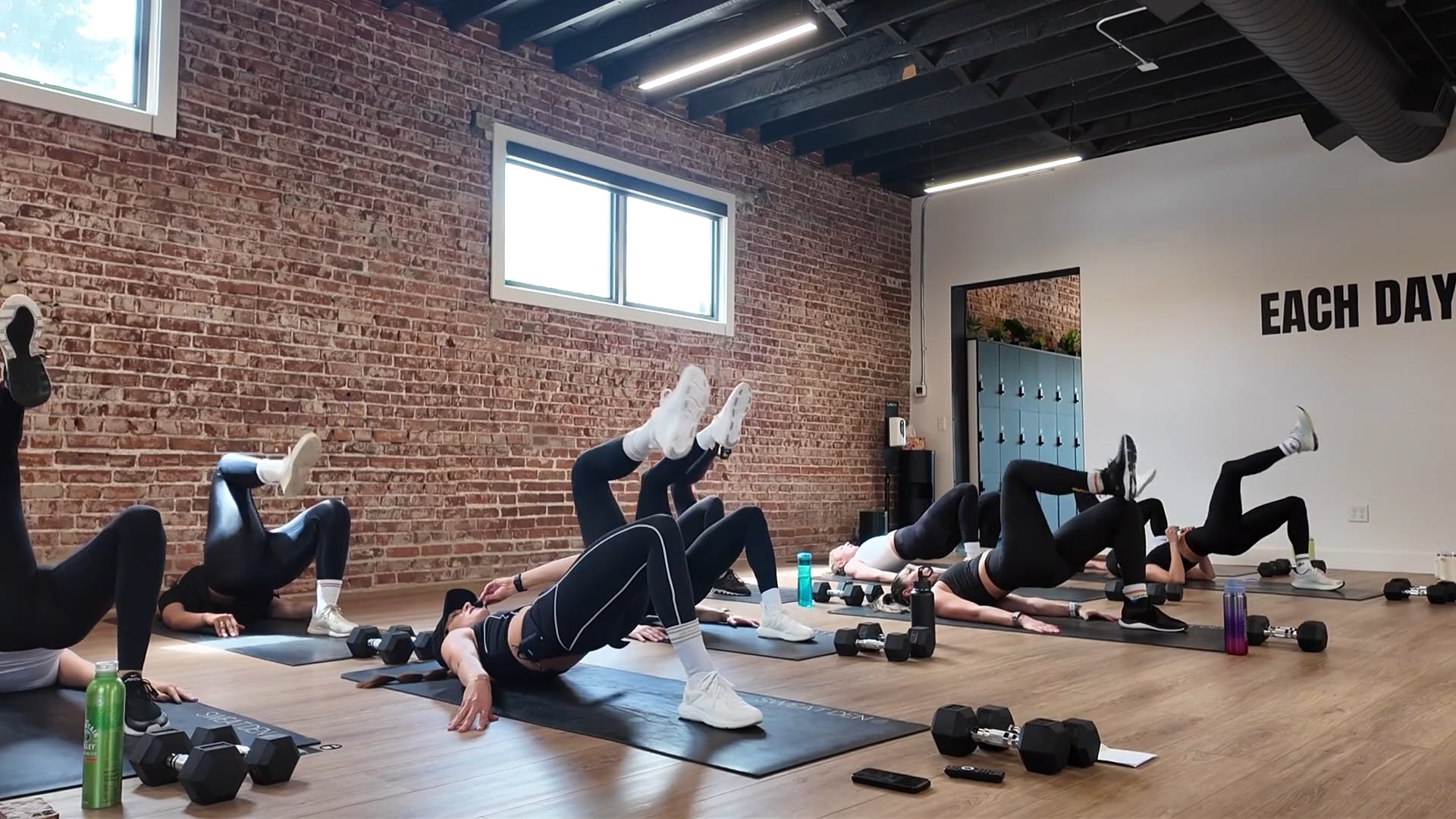 STUDIOSERIES.02 / Sweat