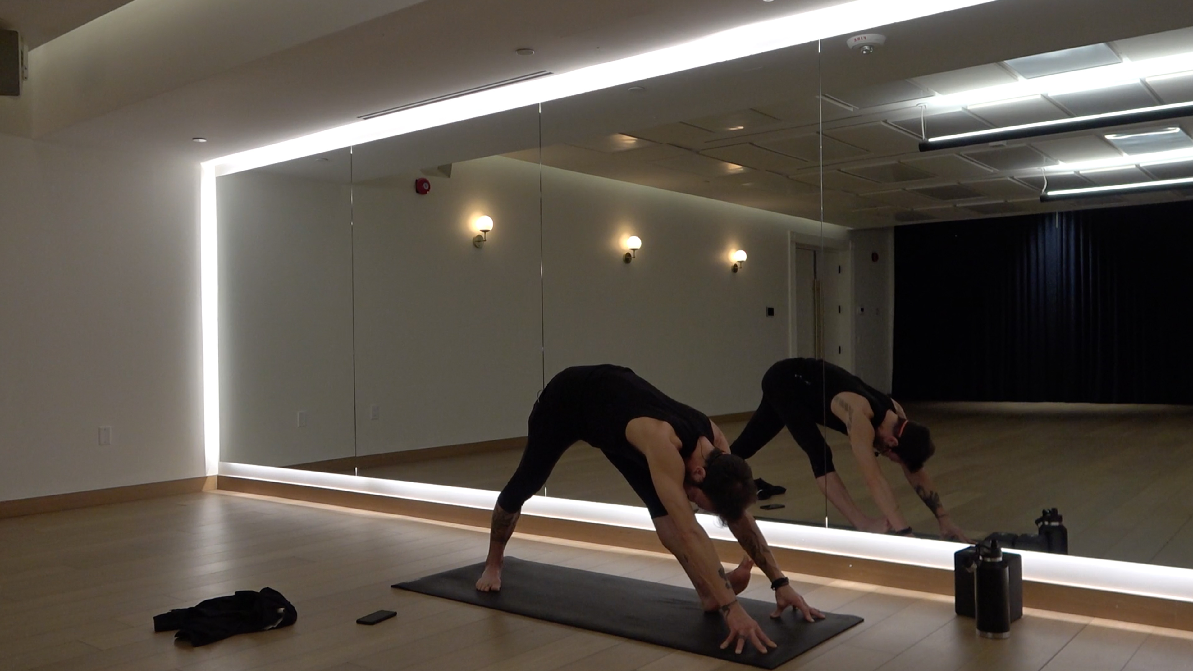 Soul Flow Yoga with Sheldon, Sweat Live Nov. 4, 2020