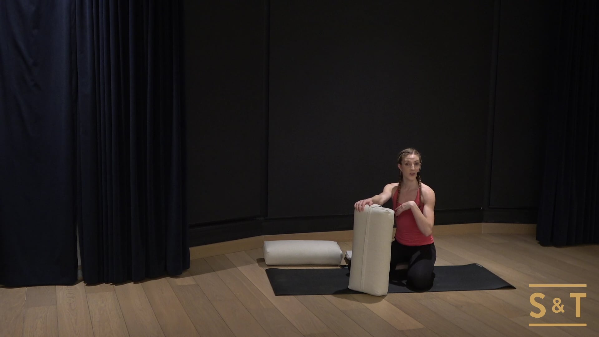 Yin & Chill: Retro Beach Party with Rory, Sweat Live Mar 25, 2021