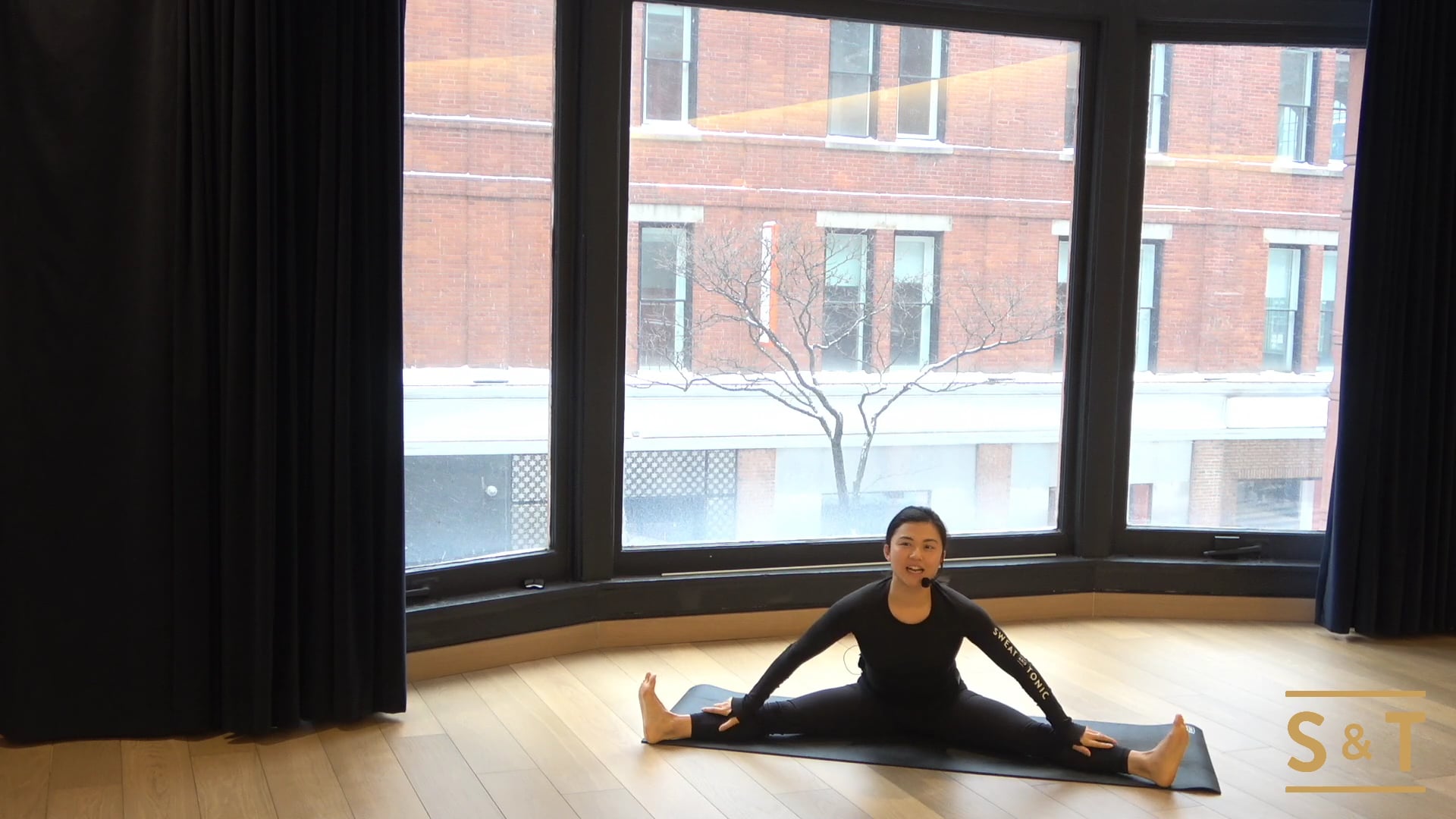 Slow Flow with Rachel, Sweat Live Feb 19, 2021