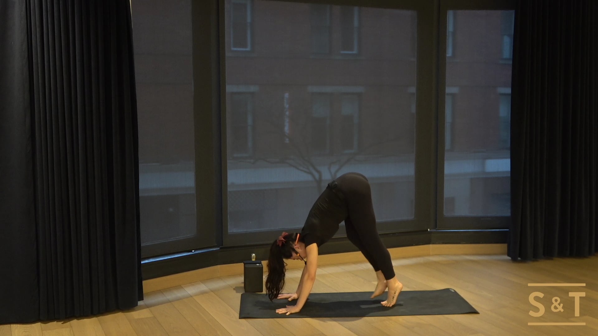 Slow Flow L1_L2 with Angela, Sweat Live Feb 6, 2021