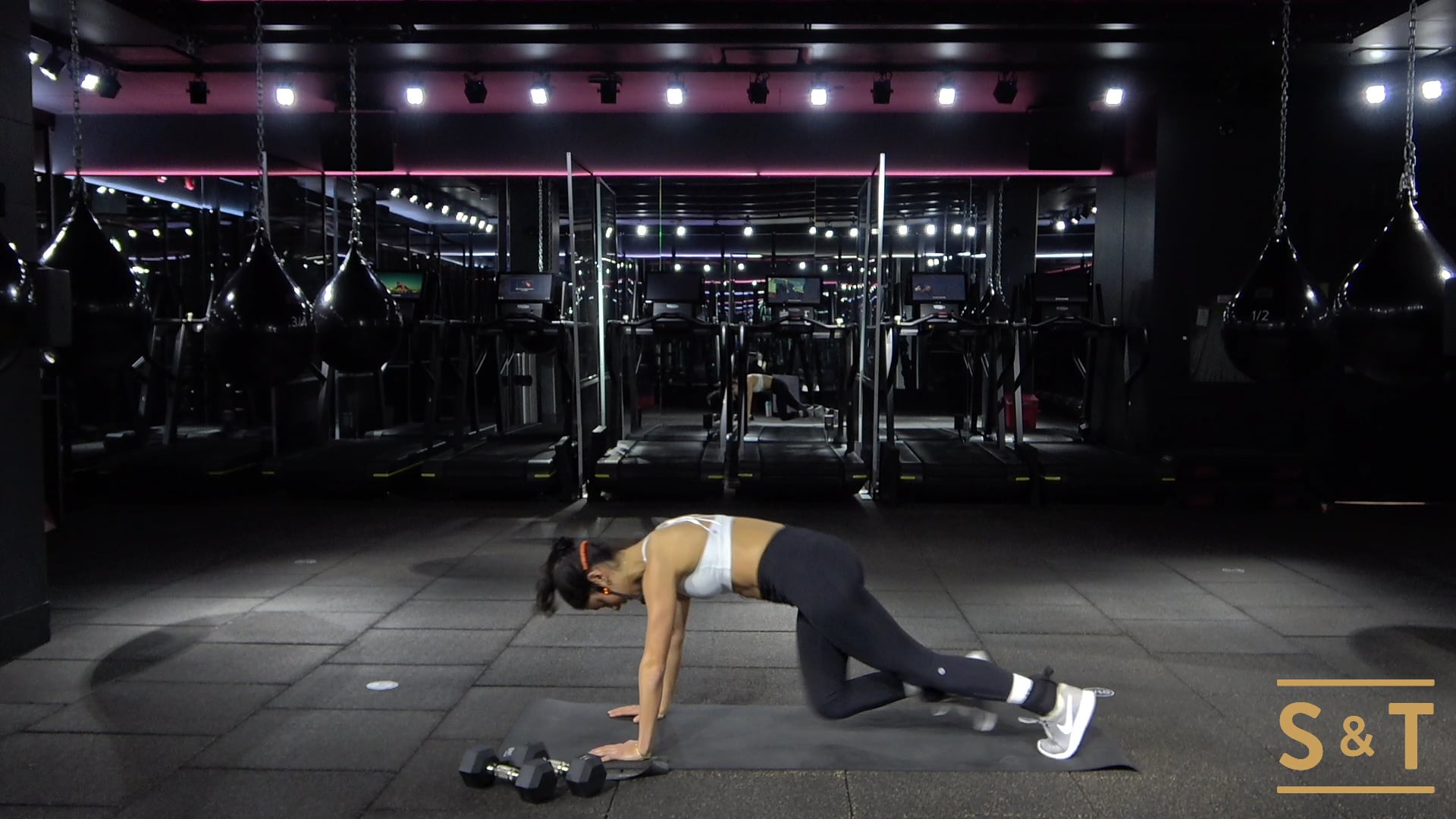 Booty HIIT with Lisa, Sweat Live Jan 11, 2021