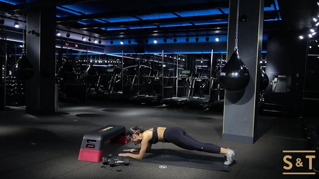 Booty HIIT with Lisa, Sweat Live Nov. 16 2020