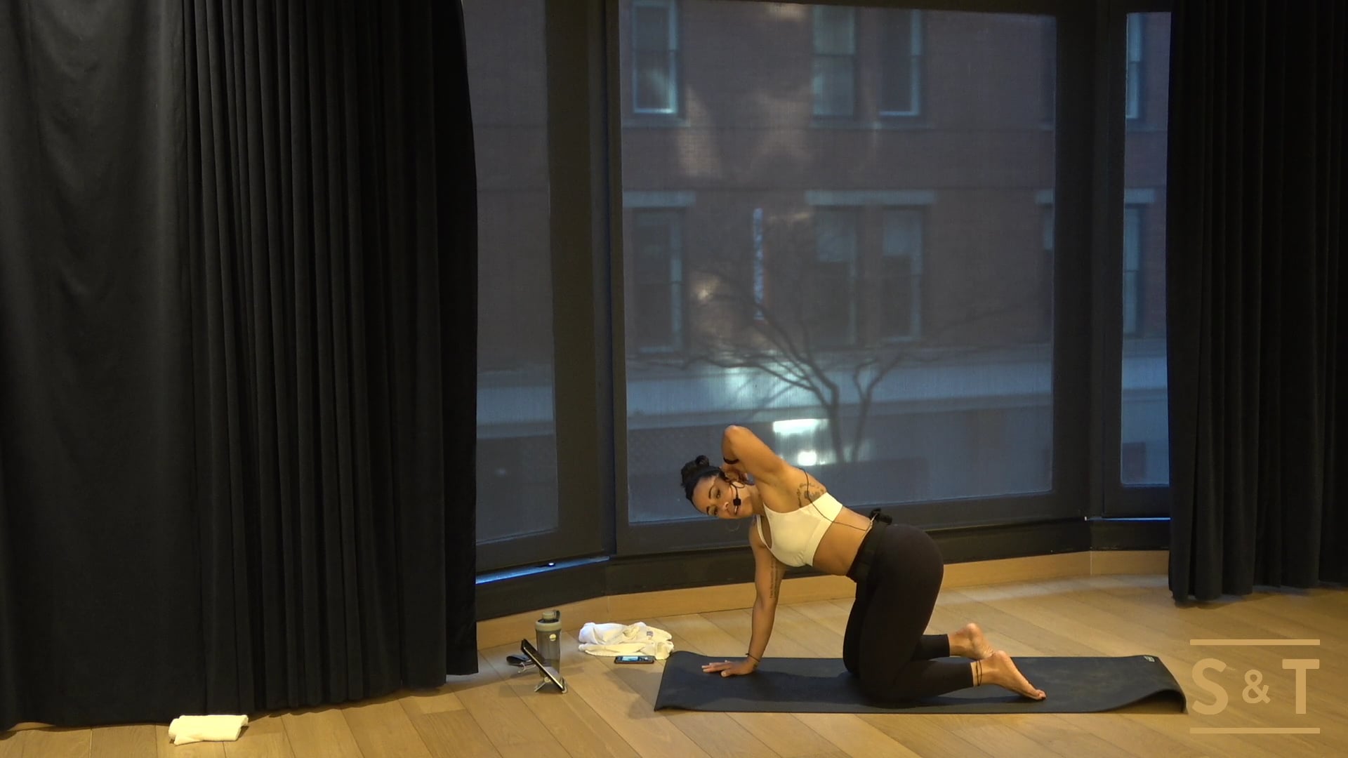 Mobility Flow & Core with Tiana, Sweat Live Jan 23, 2021