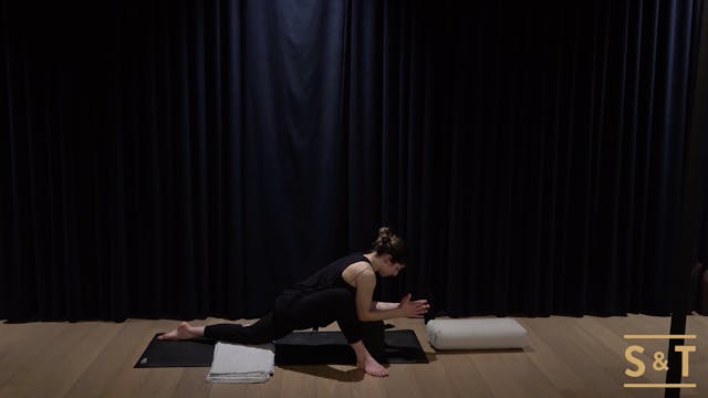 Yin and Chill with Amanda, Sweat Live...