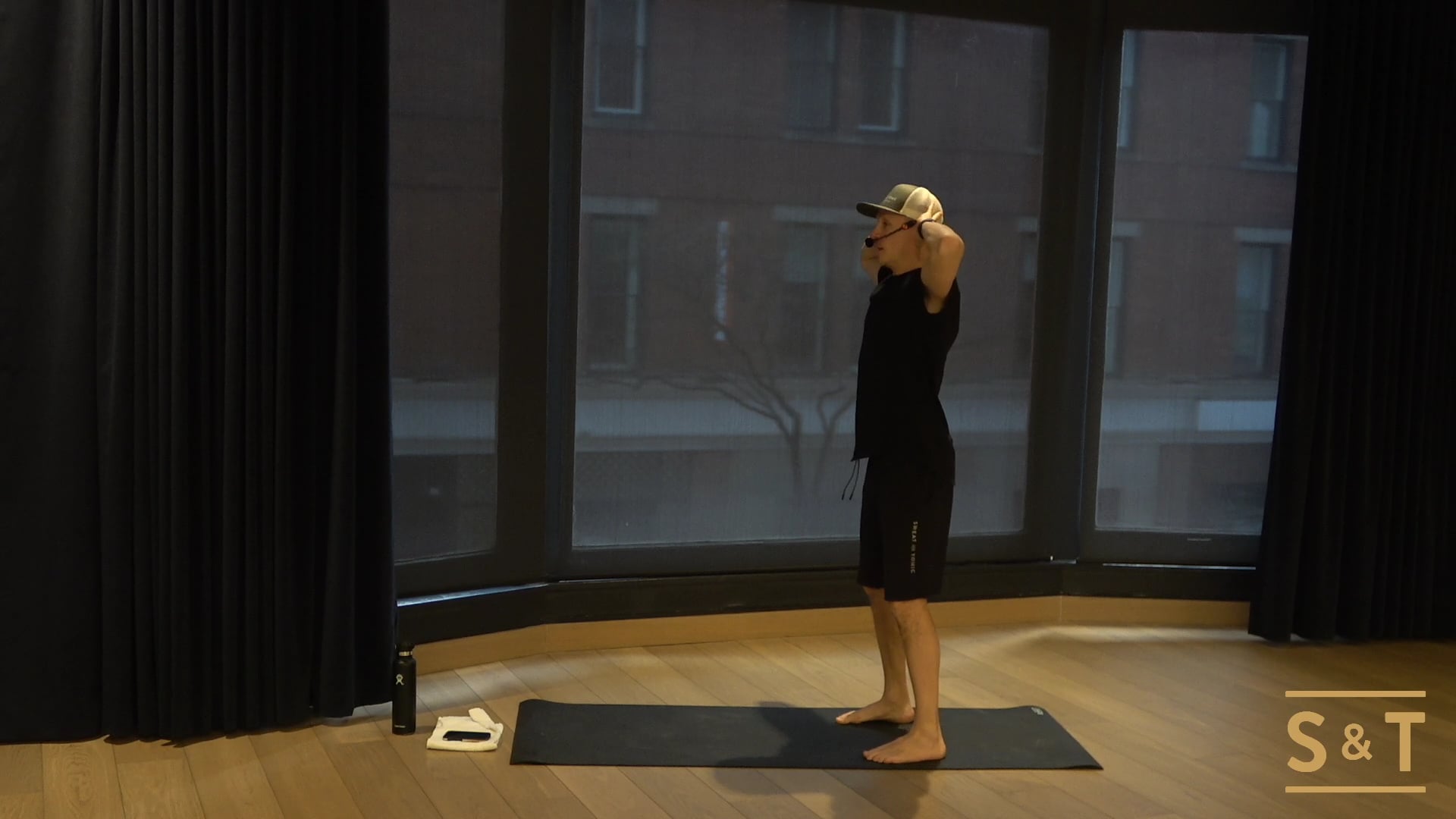 Hot HIIT Full Body with Dustin, Sweat Live. March 1, 2021