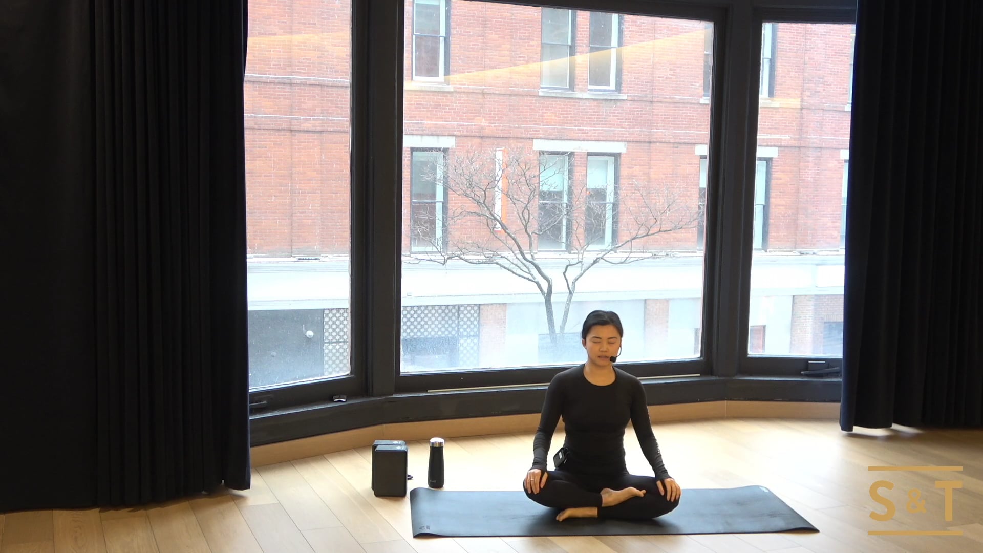 Slow Flow with Rachel, Sweat Live Feb 12, 2021