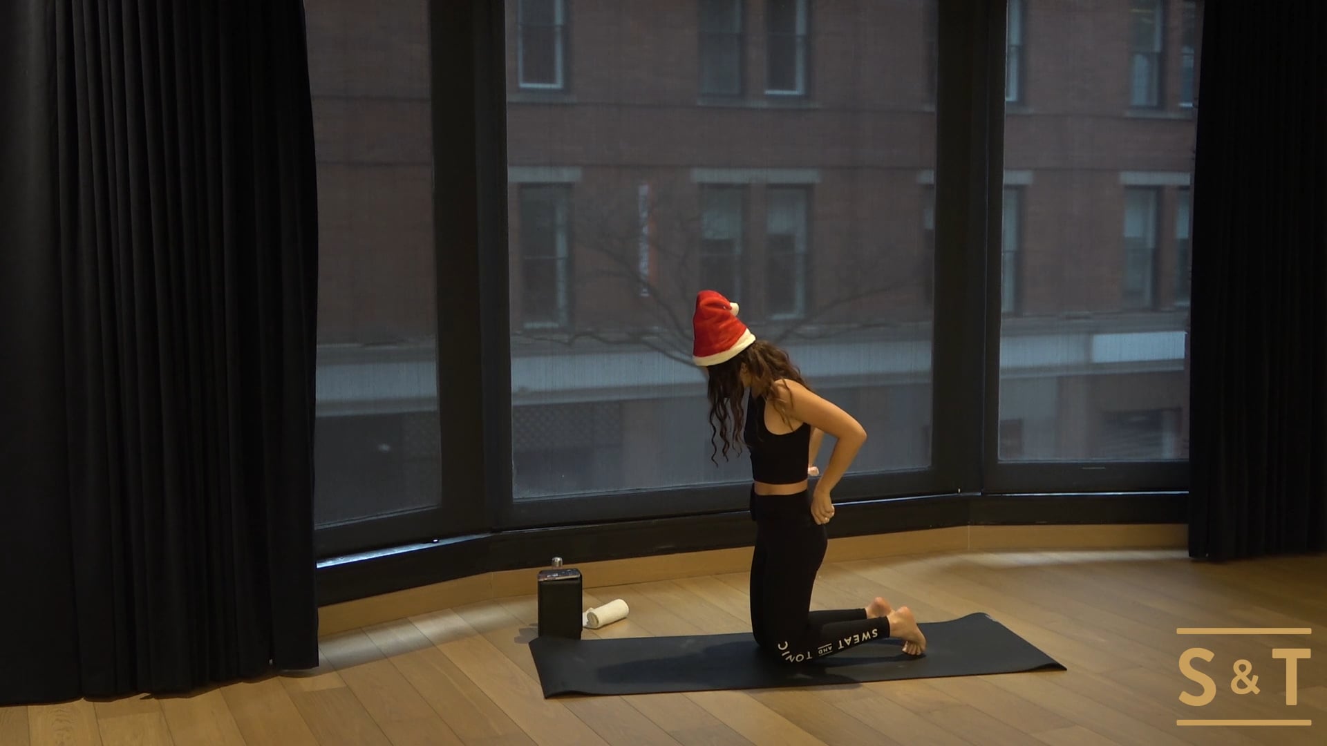 Sweat Flow with Brittany, Festive Flow, Sweat Live Dec. 21 2020